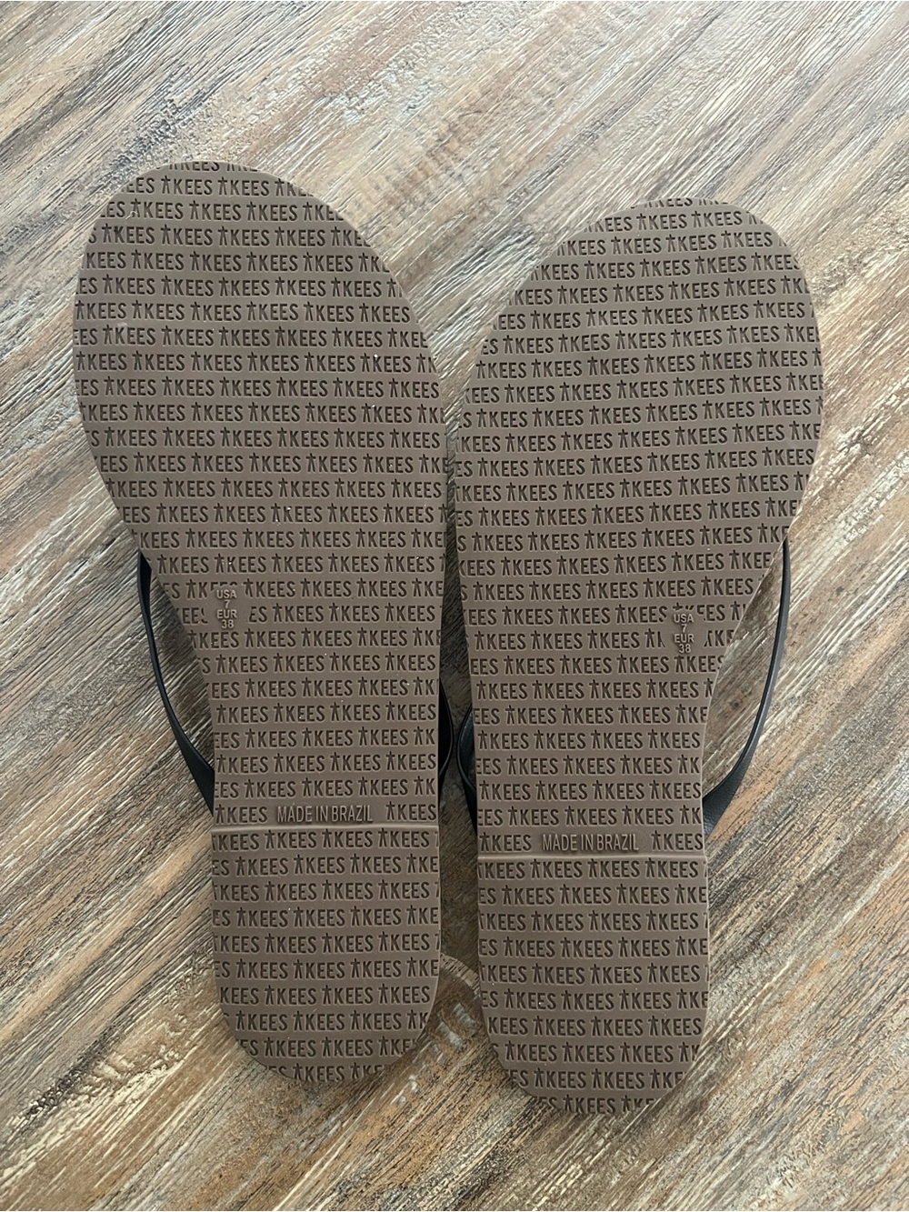 Tkees black sandals - 7 - Picture 3 of 4